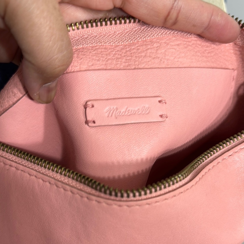 Madewell Leather Carabiner Crossbody Sling Bag in Dried Blossom. Barely used! - Picture 10 of 13